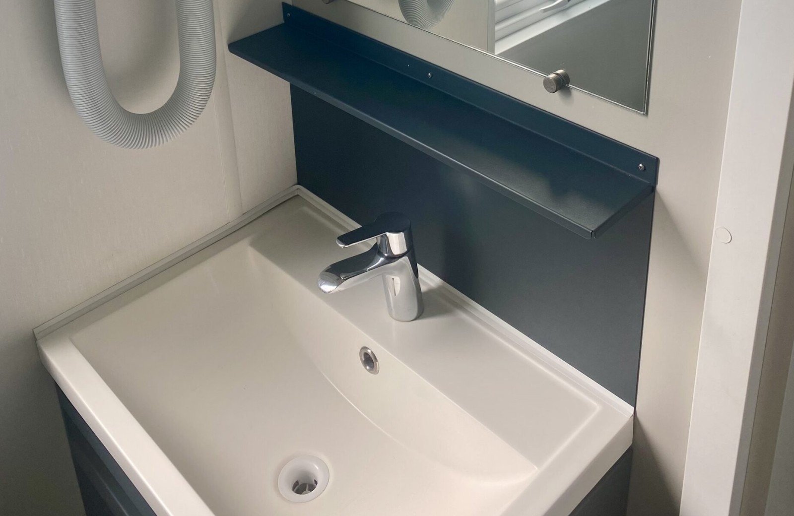 2026 04 chenefleur luxe stacaravan 4p badkamer